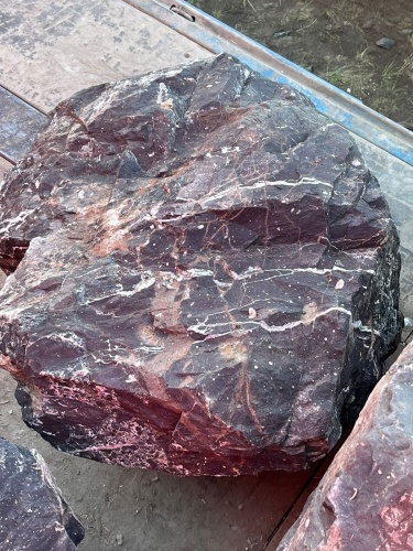 Камни для ландшафтного дизайна красно-фиолетовые 10-60 килограмм купить в Челябинской области