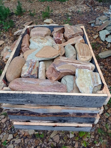 Златолит жёлтый, жёлто-зелёный глыбки и валуны для ланшафтного дизайна купить в Челябинской области