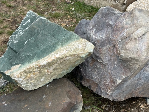 Камни для ландшафтного дизайна зелёные 10-60 килограмм купить в Челябинской области