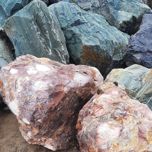Ландшафтные глыбы красно-фиолетовые 200-1000 килограмм купить в Челябинской области
