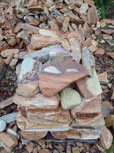 Златолит жёлтый, жёлто-зелёный глыбки и валуны для ланшафтного дизайна купить в Челябинской области