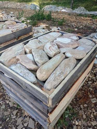 Златолит жёлтый, жёлто-зелёный глыбки и валуны для ланшафтного дизайна купить в Челябинской области