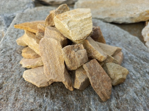 Златолит жёлтый декоративная каменная крошка купить в Челябинской области