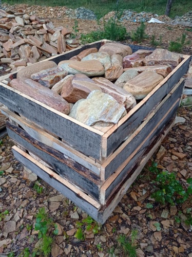 Златолит жёлтый, жёлто-зелёный глыбки и валуны для ланшафтного дизайна купить в Челябинской области