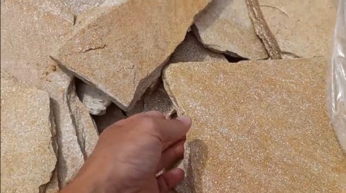 Плитняк златолит жёлтый золотистый для отмостки купить в Челябинской области