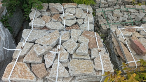 Гранитный плитняк галтованный для мощения купить в Челябинской области