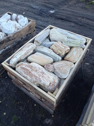 Златолит жёлтый, жёлто-зелёный глыбки и валуны для ланшафтного дизайна купить в Челябинской области