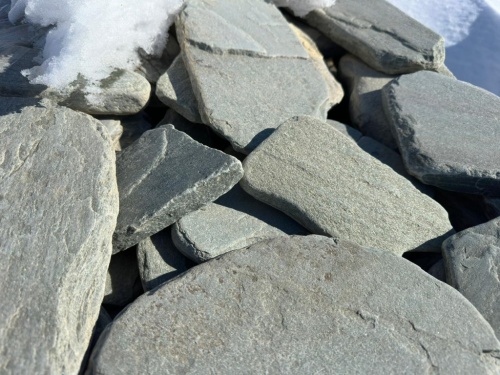 Плитняк златолит зелёный галтованный для фасада купить в Челябинской области