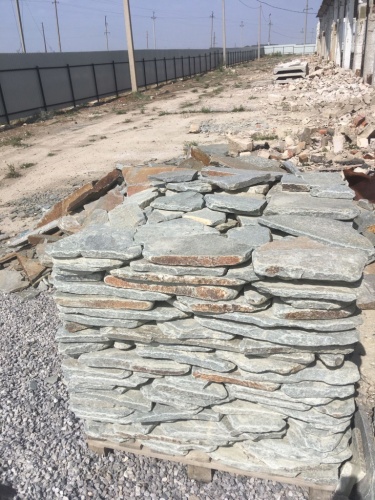 Златолит серебристый галтованный для лестниц купить в Челябинской области